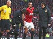 Mặt trái của M.U - Man City: Cuộc đua trên… giường bệnh