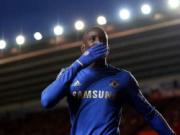 Nhìn Demba Ba tỏa sáng, Wenger có thấy tiếc?