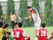 HLV Hoàng Văn Phúc sẽ là Rajagopal của bóng đá Việt Nam?