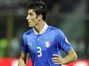 Juve chính thức có Peluso: Hàng phòng ngự màu Thiên thanh