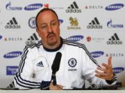 Rỗi miệng, Benitez lại khiêu chiến Sir Alex Ferguson