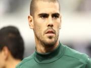 Victor Valdes đã đặt bom nổ chậm ở Barcelona
