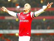 Cuối cùng, Theo Walcott cũng đồng ý ở lại Arsenal