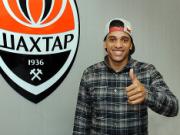 Chelsea chính thức “vồ hụt” Taison