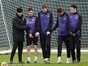 Trước đại chiến với Arsenal, Mancini dạy học trò…làm hàng rào