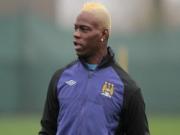 "Bé hư" Balotelli khoe tóc mới, quyết đổi vận trong năm mới