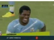 Tiền đạo nhận thẻ đỏ chỉ sau 7 giây vào sân