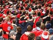 Bức ảnh "đắt giá" về thất bại của Man City