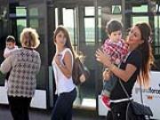 Thiago "tháp tùng" bố Messi đến Milan