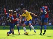 "Arsenal dễ tổn thương, khó vô địch"