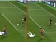 Thủ môn mắc sai lầm ngớ ngẩn