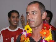 HLV Guillame Graechen chưa hài lòng dù U19 Việt Nam thắng đậm