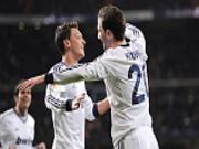 Giá như Oezil chuyền bóng cho Higuain...