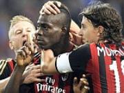 Milan "hút chết" trên sân Ajax: Vở kịch tồi Milan, với kép chính Balotelli