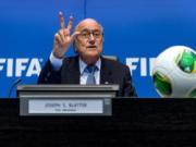 Arbeloa lên tiếng yêu cầu Blatter tôn trọng Ronaldo