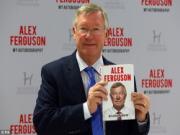 Hoài niệm của Sir Alex Ferguson: Lẽ ra tôi có thể trở thành công dân Canada