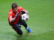 Casillas chơi bài ngửa với Perez: Không cho đá thì đi