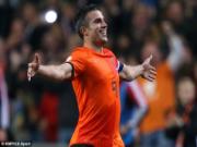 Van Persie lập kỉ lục: Niềm tin cho M.U