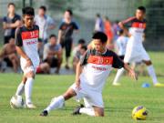 Tránh siêu bão, U23 Việt Nam ra Hà Nội "luyện công"