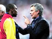 Samuel Eto’o lại "ăn cắp trứng gà": Thầy nào, trò nấy