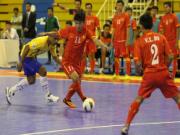 Đội Futsal làm lu mờ ĐT bóng đá Việt Nam