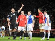 Tâm điểm trận chiến "sinh tử" ở Stockholm: Khi Ronaldo gặp lại Howard Webb...