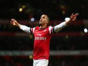 Đồng đội tại Arsenal "cảm ơn Chúa" vì Walcott đã trở lại