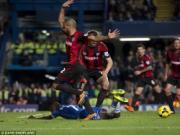 Quay chậm bàn thắng "cứu rỗi" Chelsea đầy tranh cãi