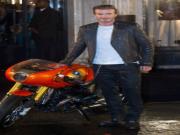 Beckham nối gót vợ làm nhà thiết kế thời trang