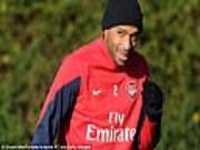 Henry hứng khởi trở lại tập luyện cùng Arsenal