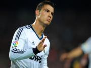 Bao giờ Ronaldo mới sánh ngang Eusebio?