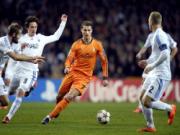 Pha xâu kim dẻo như làm xiếc của Ronaldo