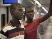 Giấc mơ Drogba và nạn buôn bán cầu thủ trẻ châu Phi