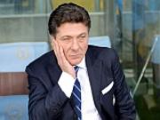 Như Mourinho, Mazzarri cũng bị "còng tay"