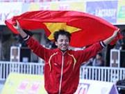 Nguyễn Văn Hùng phá kỷ lục SEA Games nhảy xa ba bước