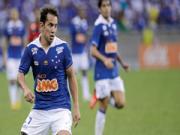 Bản tin Bongda24h sáng 10/12: Hàng hot Everton Ribeiro tự tiến cử với Man Utd