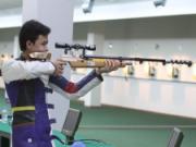 Bắn súng đoạt huy chương vàng ngay trong ngày ra quân