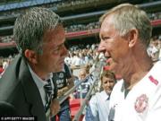Sir Alex đã thua Mourinho như thế nào?
