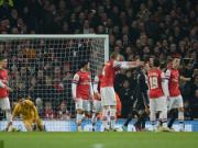 5 “tử huyệt” khiến Arsenal bị “chôn vùi”