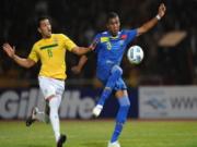 Bản tin Bongda24h (sáng 21/2): Man Utd nhòm ngó hậu vệ triển vọng người Ecuador