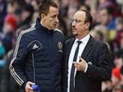 Terry "bật" HLV Rafa Benitez, phòng thay đồ của Chelsea lại dậy sóng?
