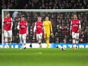 Arsenal gục ngã ngay tại Emirates: Niệm khúc cuối?!