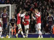 Podolski mang về chiến thắng cho Arsenal: Khi cần, “Hoàng tử” đã lên tiếng