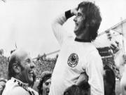 Ai là "Vua ghi bàn" đích thực trong lịch sử bóng đá thế giới?