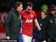 Phil Jones có thể trở lại trong trận đại chiến với Chelsea