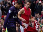 Arsenal tống Andre Santos về Brazil