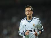Oezil sẽ không rời Real Madrid: Đánh cược tương lai?