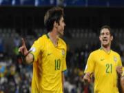 ĐT Brazil triệu tập đội hình: Kaka trở lại, Ronaldinho vắng mặt