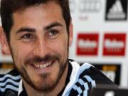 Chấn thương, Casillas vẫn có tên trong danh sách đến Manchester cùng Real