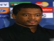 Evra: "Tình yêu" sẽ là thứ gây khó khăn cho Ronaldo